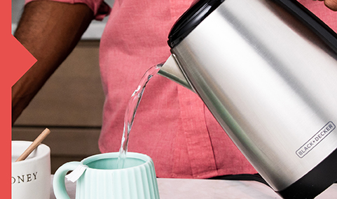 Kettle features Rapid Boil Technology.